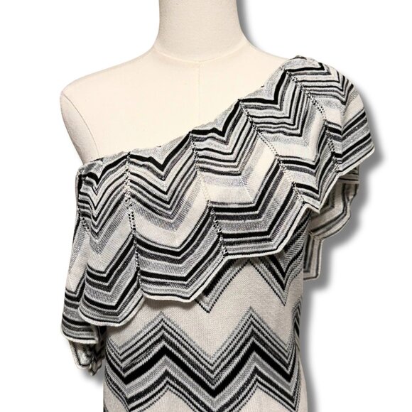 NWT White House Black Market One-Shoulder Chevron Ruffle Knit Top | Size L - Picture 3 of 8